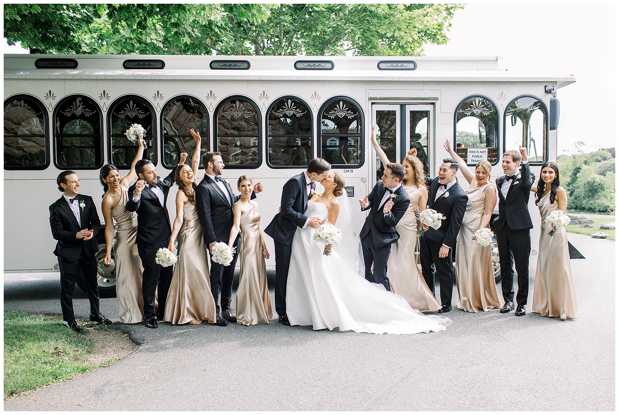 A Classic Newport Rhode Island Wedding at OceanCliff