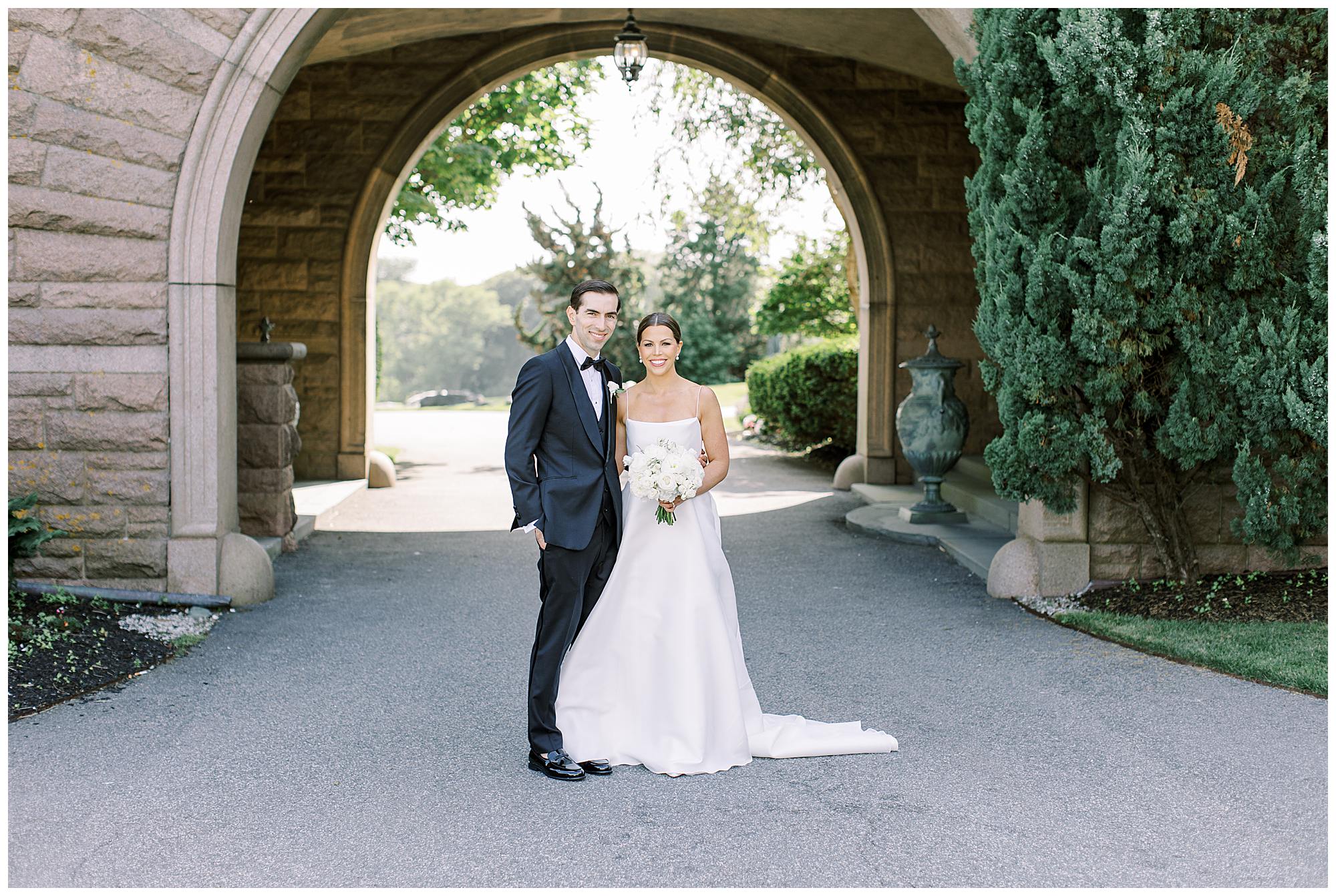 A Classic Newport Rhode Island Wedding at OceanCliff