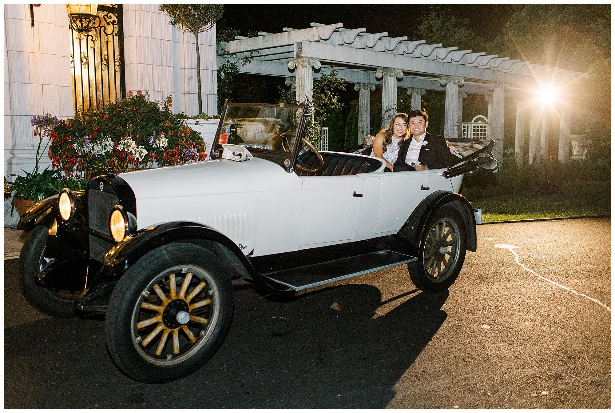 A Fairytale Wedding at the Iconic Rosecliff Manion